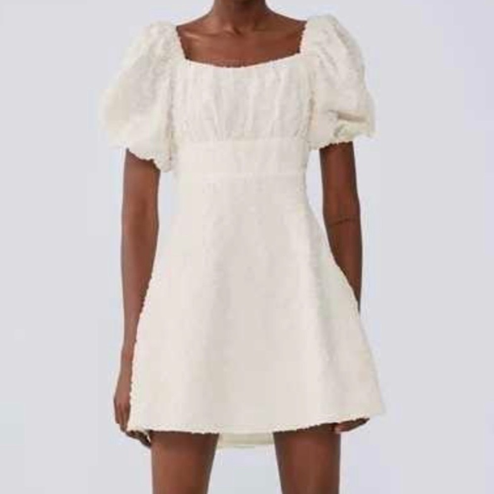 ZARA BabyDoll Textured mini Dress L White Puffy Sleeves